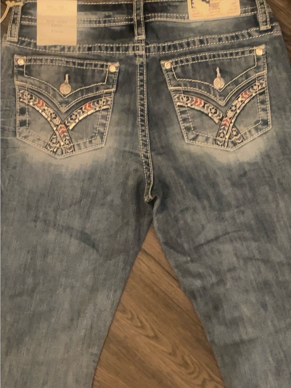 Women’s Miss Me Red White & Blue Embroidered Pocket Jeans
